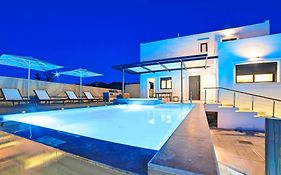 Perla Villas With Heated Pool